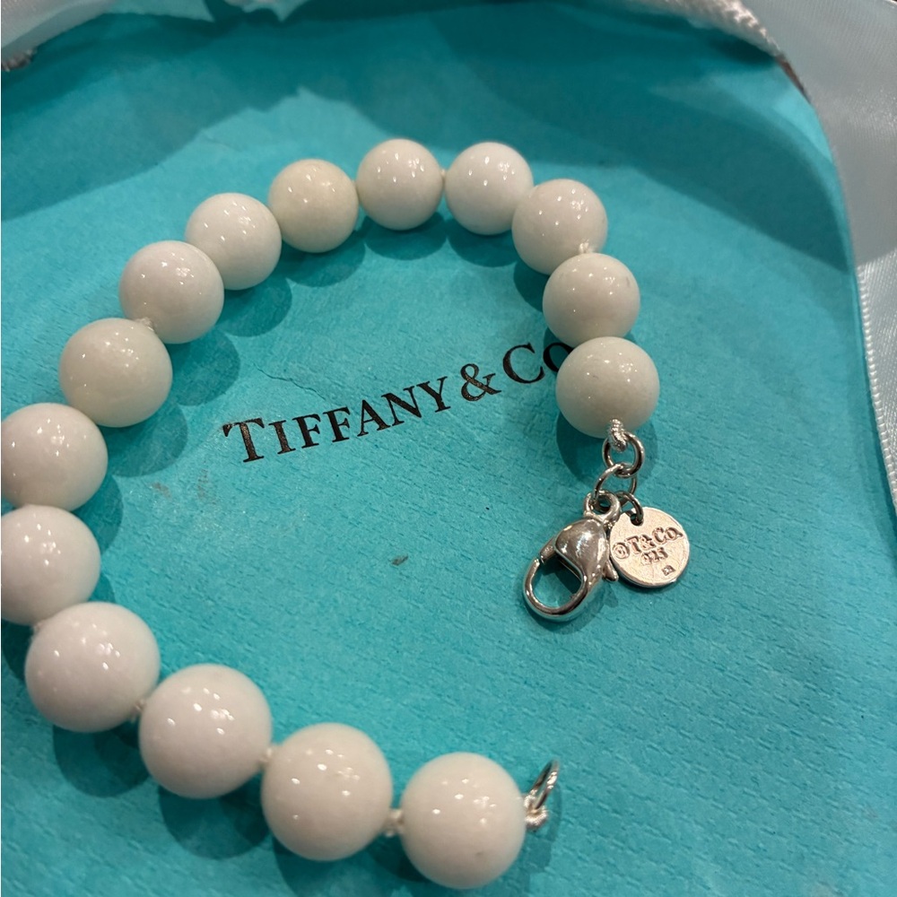 Authentic Tiffany& Co White Agate 7 inch Bracelet w/ 10mm Beads